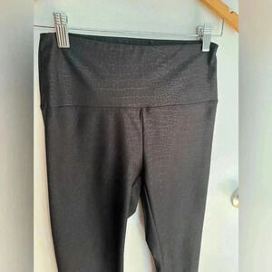 Women’s black leopard print leggings by Wild Fable size XS